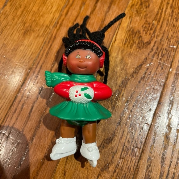 1992 Cabbage Patch Kids McDonald's Happy Meal Toy Jennifer Lauren Fun on Ice - Picture 1 of 6